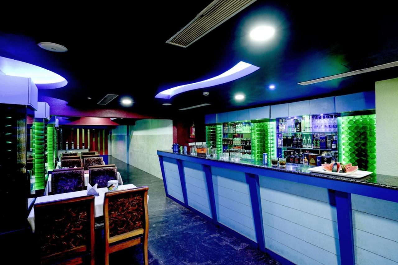 蒂鲁瓦尔拉 Empire Residency酒店 外观 照片